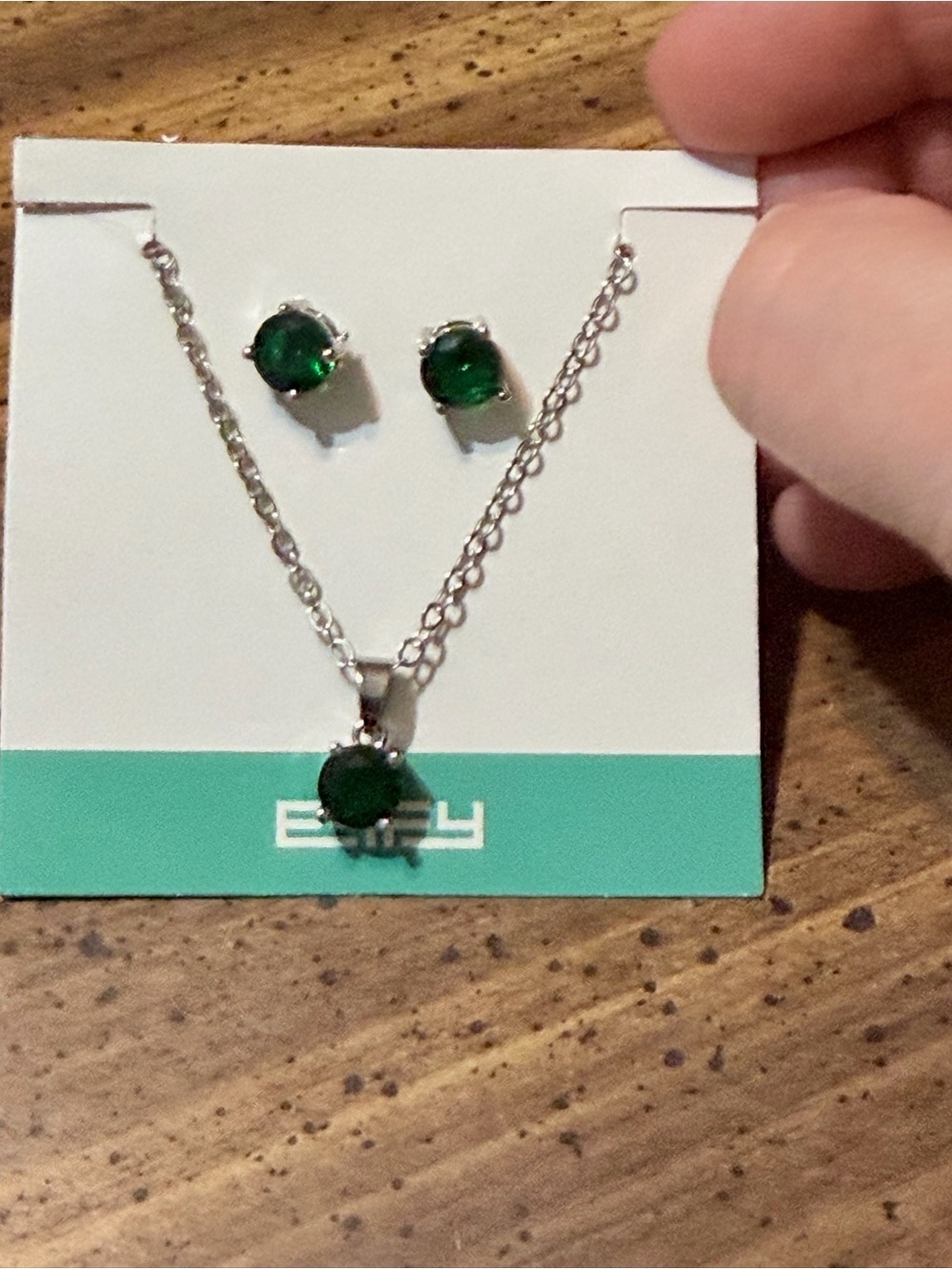 Emerald Green Pendant Necklace and Stud Earrings Set - Women Jewelry